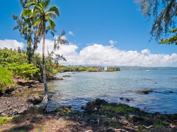 355 Kalanianaole St #208, Hilo, HI 96720