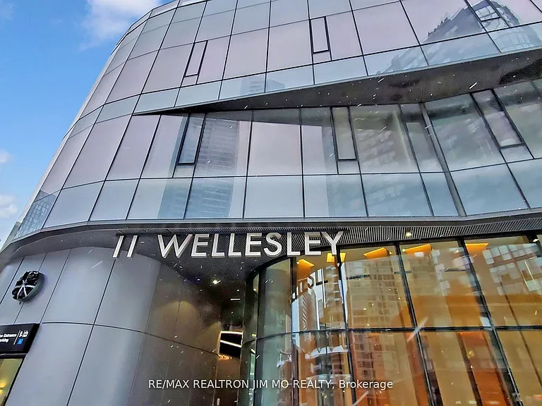11 Wellesley St W #5510 — Photo 10