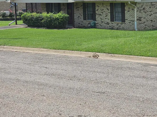 308 Bounds St, Carthage, TX 75633