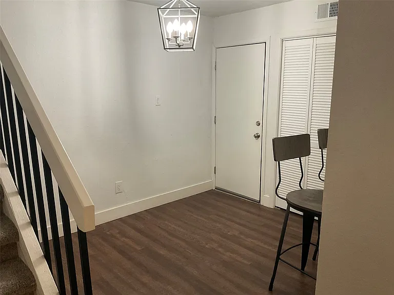 7640 W Greenway Blvd #2C — Photo 3