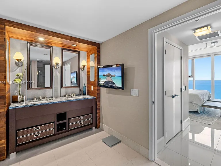 6899 Collins Ave #2708 — Photo 15