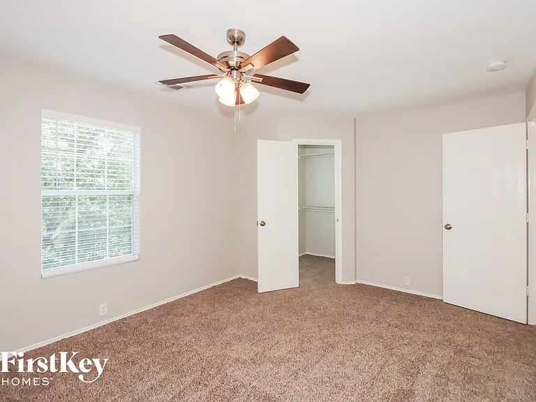 802 Eagles Glide Dr — Photo 12