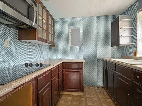 3rd image of 3112 E Dr Martin Luther King Jr Blvd