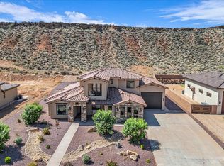 385 E Entrada Dr, Virgin, UT 84779