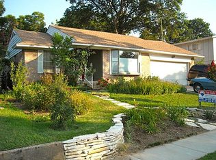 320 Countryside Dr, Irving, TX 75062