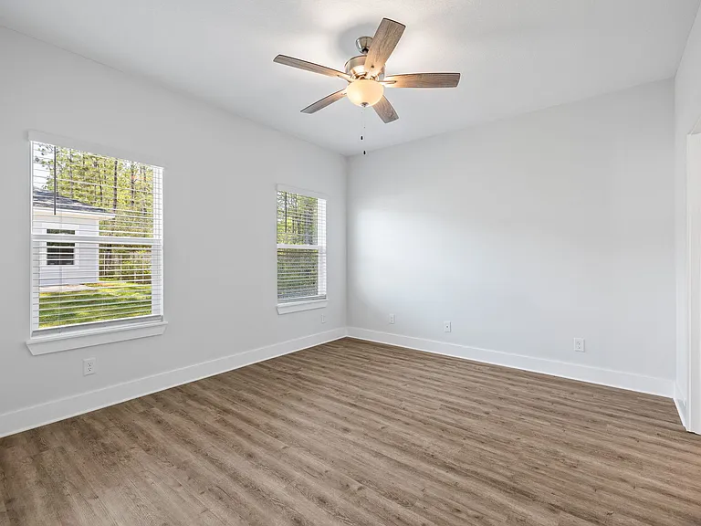 25 Alexander Way — Photo 10