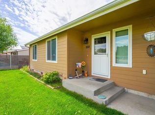 202 Columbia Rd, Burbank, WA 99323