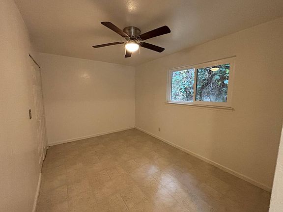 4th image of 930 Darlington Ave