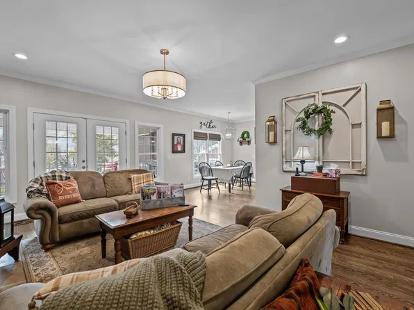 3116 Kensington Pl, Burlington, NC 27215
