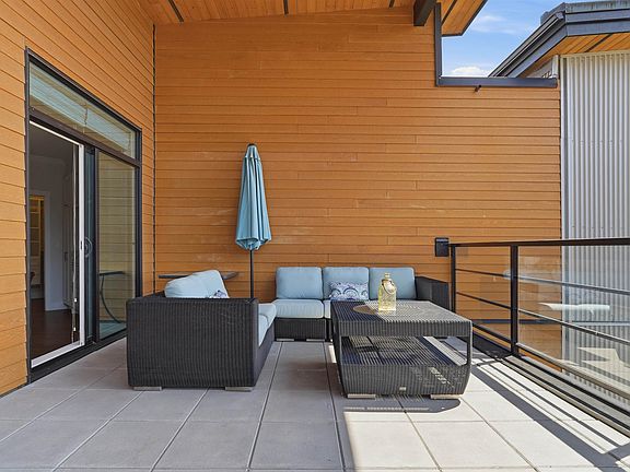 4th image of 14855 Thrift Ave #Penthouse 512