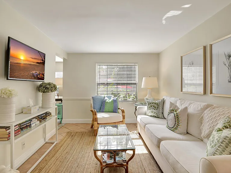6 Fisher Ln — Photo 14
