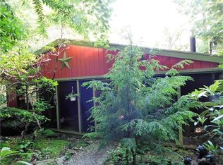 195 Rock Pool Rd, Acme, PA 15610