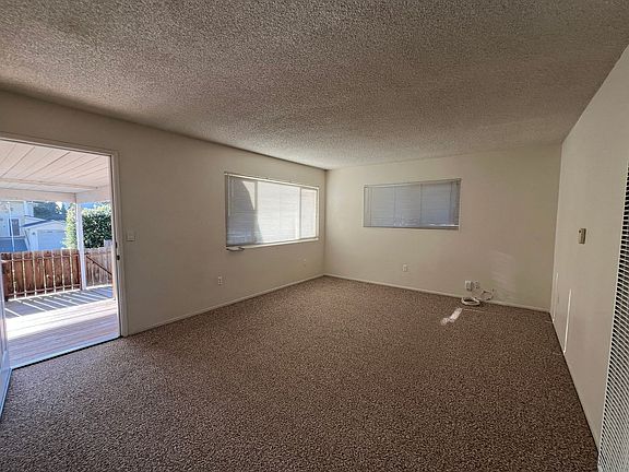 4th image of 1392 Bolton Dr