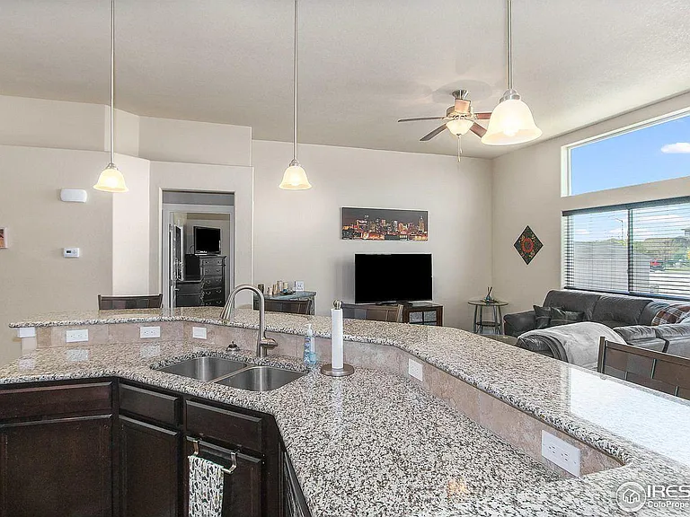 2869 Hydra Dr — Photo 29