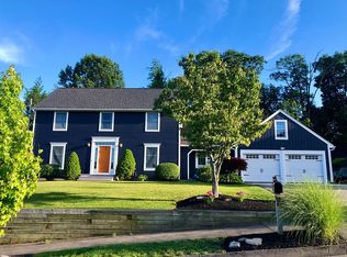 7 Grove Heights Dr, Worcester, MA 01605