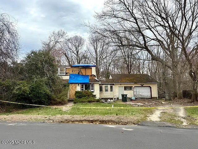 204 Sunset Lane photo 1