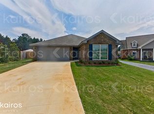 33 Joshua Cir, Elmore, AL 36025