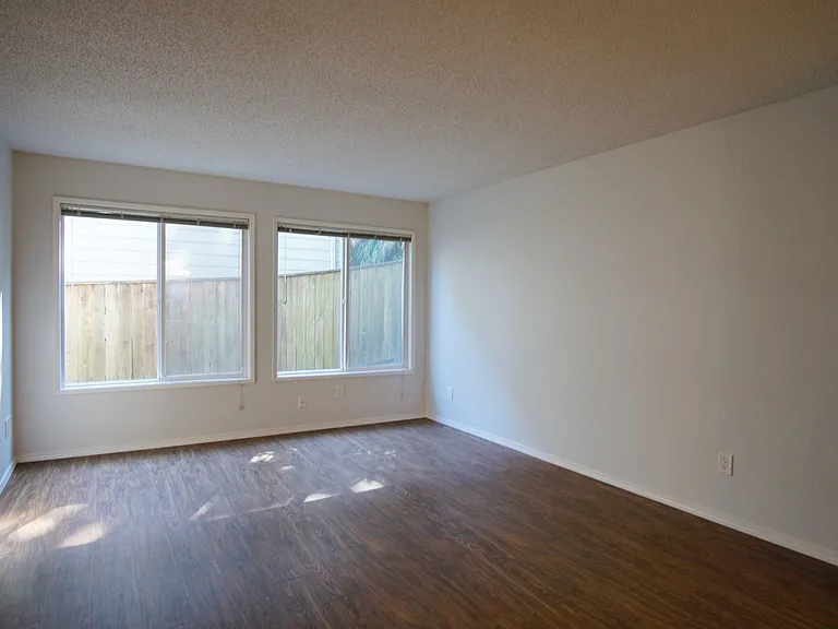 4030 SE Gladstone St #5 — Photo 4
