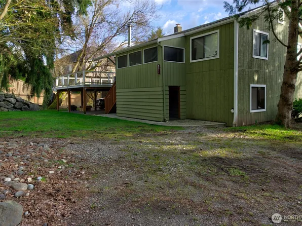 8311 NE 175TH Street, Kenmore, WA 98028