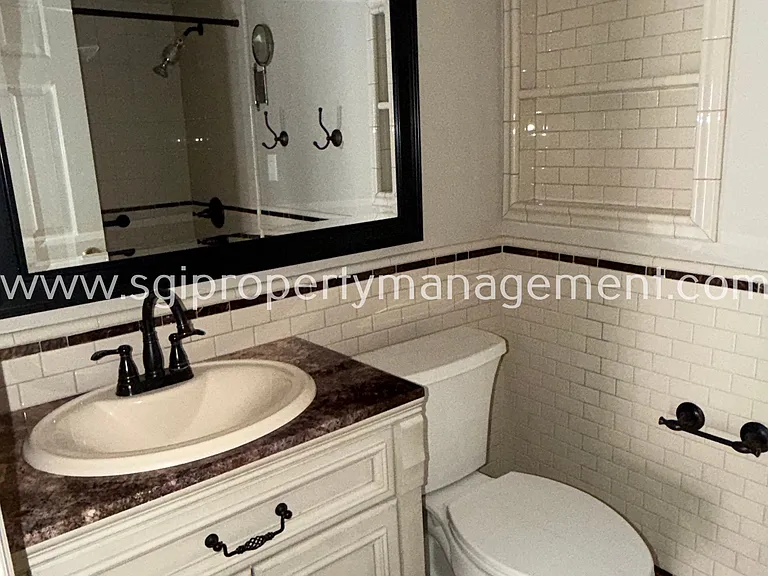 945 N Pasadena St #53 — Photo 11