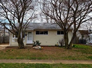 41 Roxeter Rd, New Castle, DE 19720