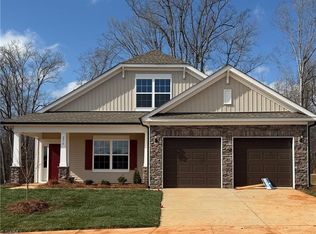276 Morning Star Dr, Advance, NC 27006
