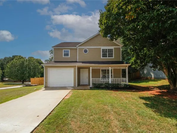707 Arbor Hill Dr, Stone Mountain, GA 30088