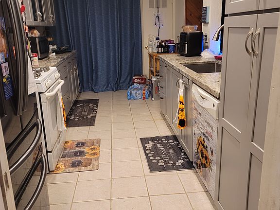 4th image of 4302 Moonlight Dr