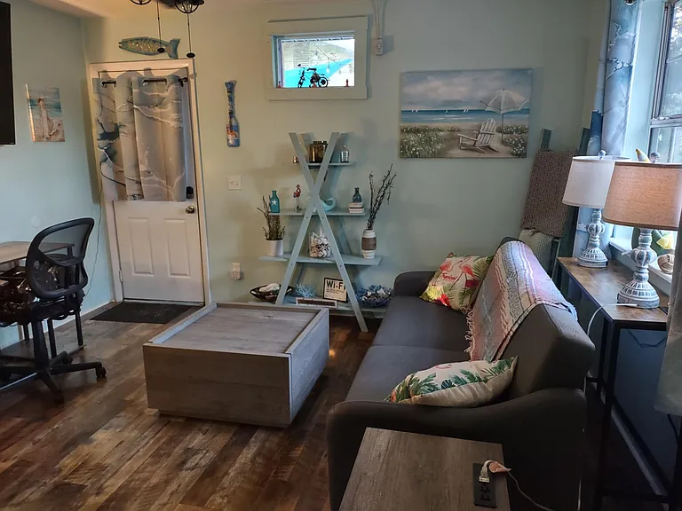 756 W Cathedral Pl — Photo 21