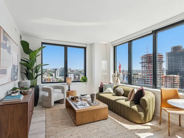 500 Degraw Street image 1 of 24