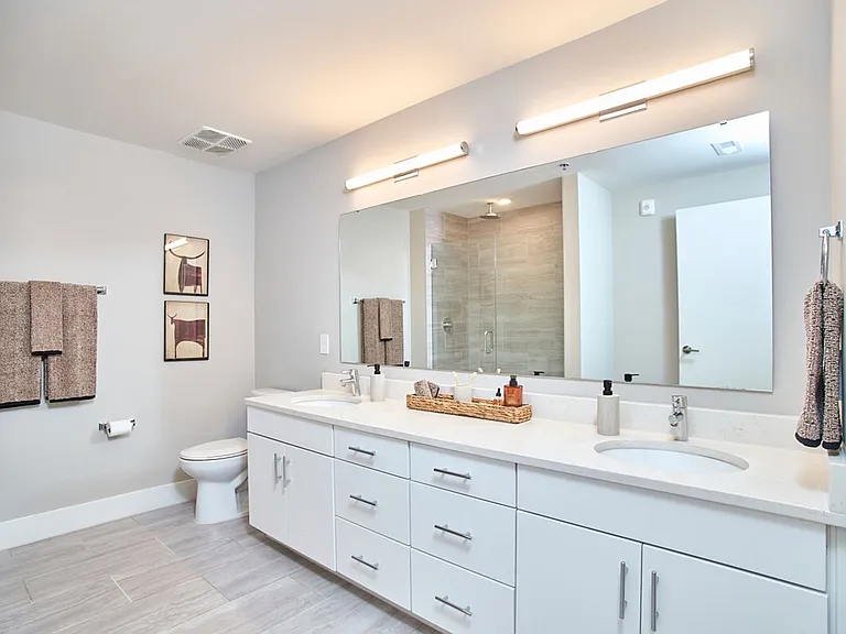 214 Hunt St #306 — Photo 15
