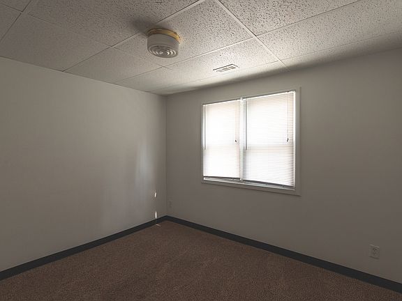 5th image of 665 E 21st St APT 3