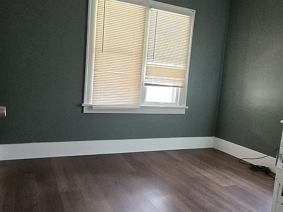 4th image of 2612 Flushing Rd