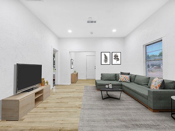 2nd image of 809 Martin Luther King Jr Blvd