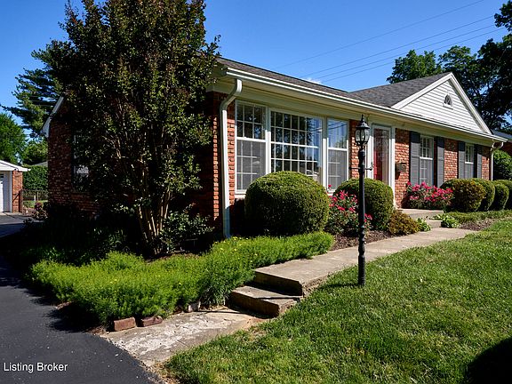 3rd image of 6909 Greenlawn Rd
