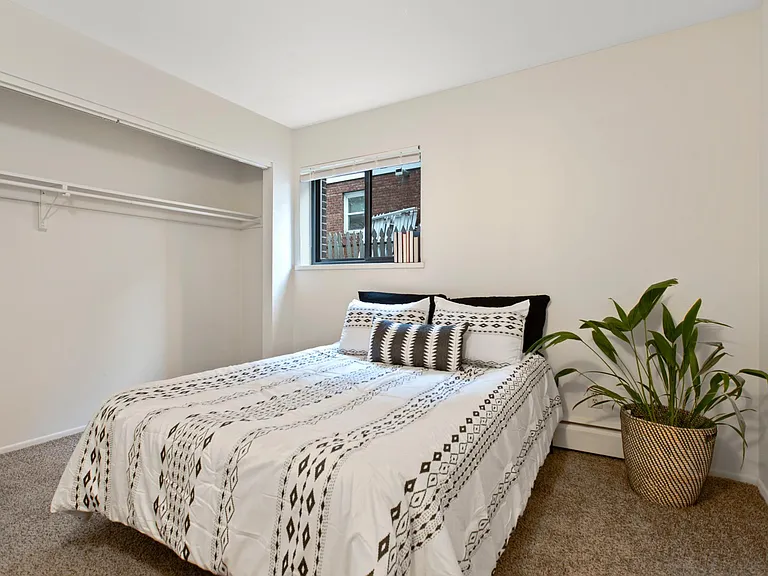 2355 Grove St #12 — Photo 17