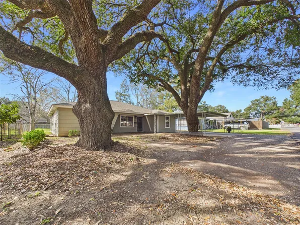 1212 Alamo St, Rosenberg, TX 77471