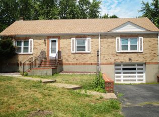 195 Intervale Rd, Trumbull, CT 06611