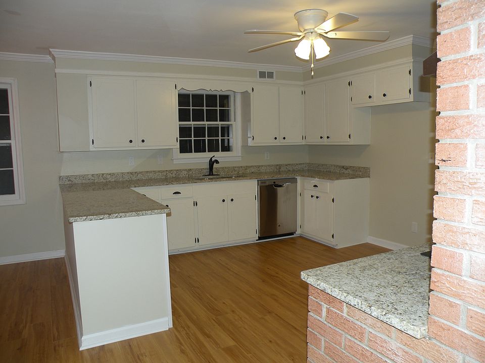 Kitchen, new appliances 