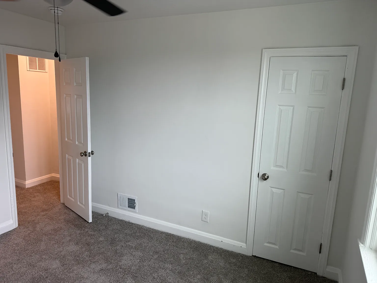 2050 Grinnalds Ave — Photo 3