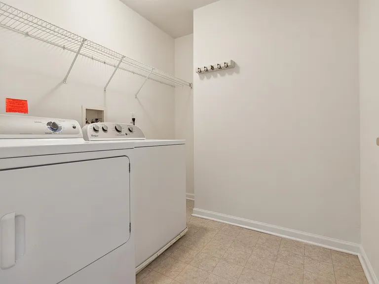 232 Tall Pines Dr — Photo 6