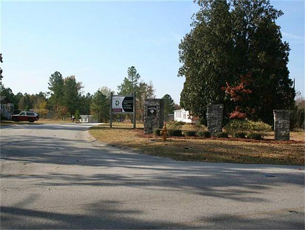 2nd image of Old Magnolia Ln