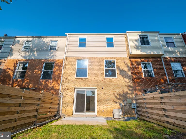 50 Timber Rock Rd — Photo 3