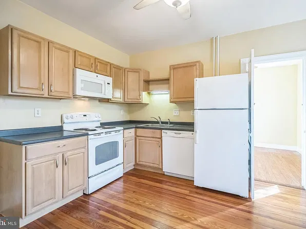 412 W Market St #2, Perkasie, PA 18944