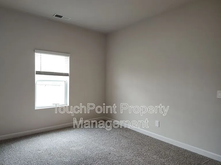 115 Sentinel Ct — Photo 27