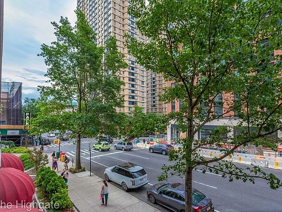 4th image of 182 E 95th St APT 2J