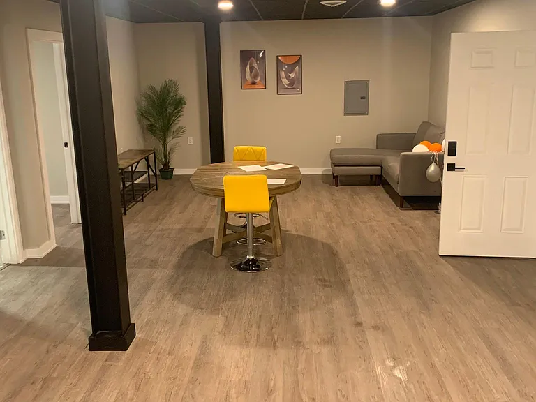 125 E North St #500 — Photo 2