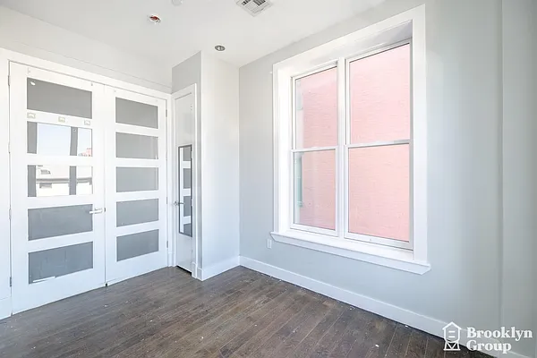 Rented by Brooklyn Group | media 6