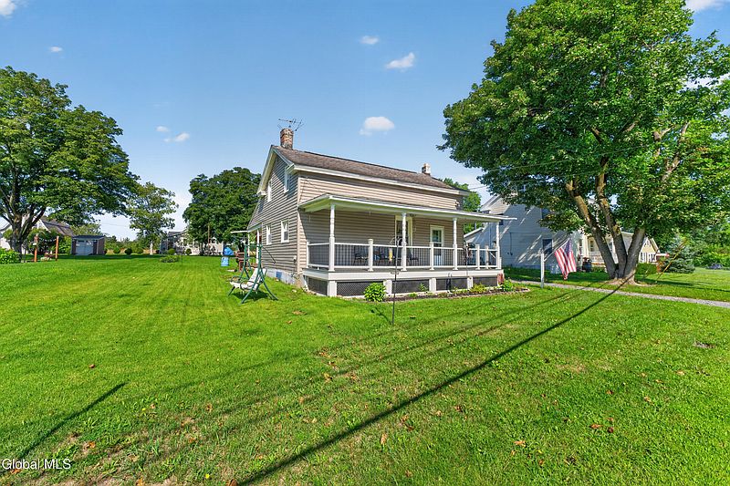 3rd image of 7 Colonial Road