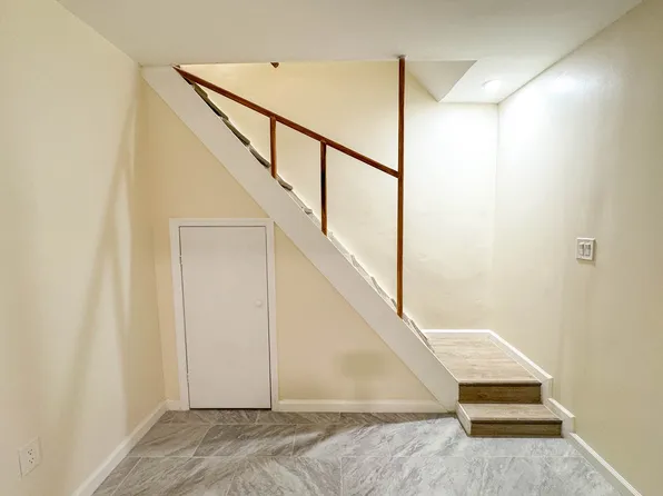 25-42 33rd Street image 10 of 17